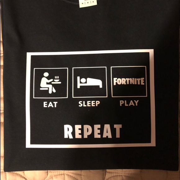 Fortnite T-Shirts OUTTA SCHOOL SPECIAL - Picture 6 of 7